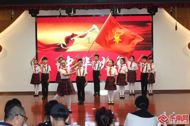 跳动的圆球